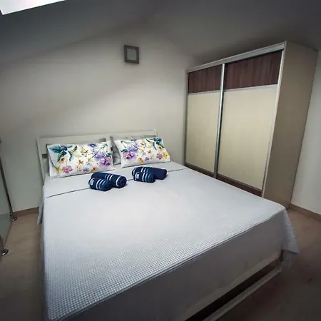 Luxury Danijel * מאקרסקה
